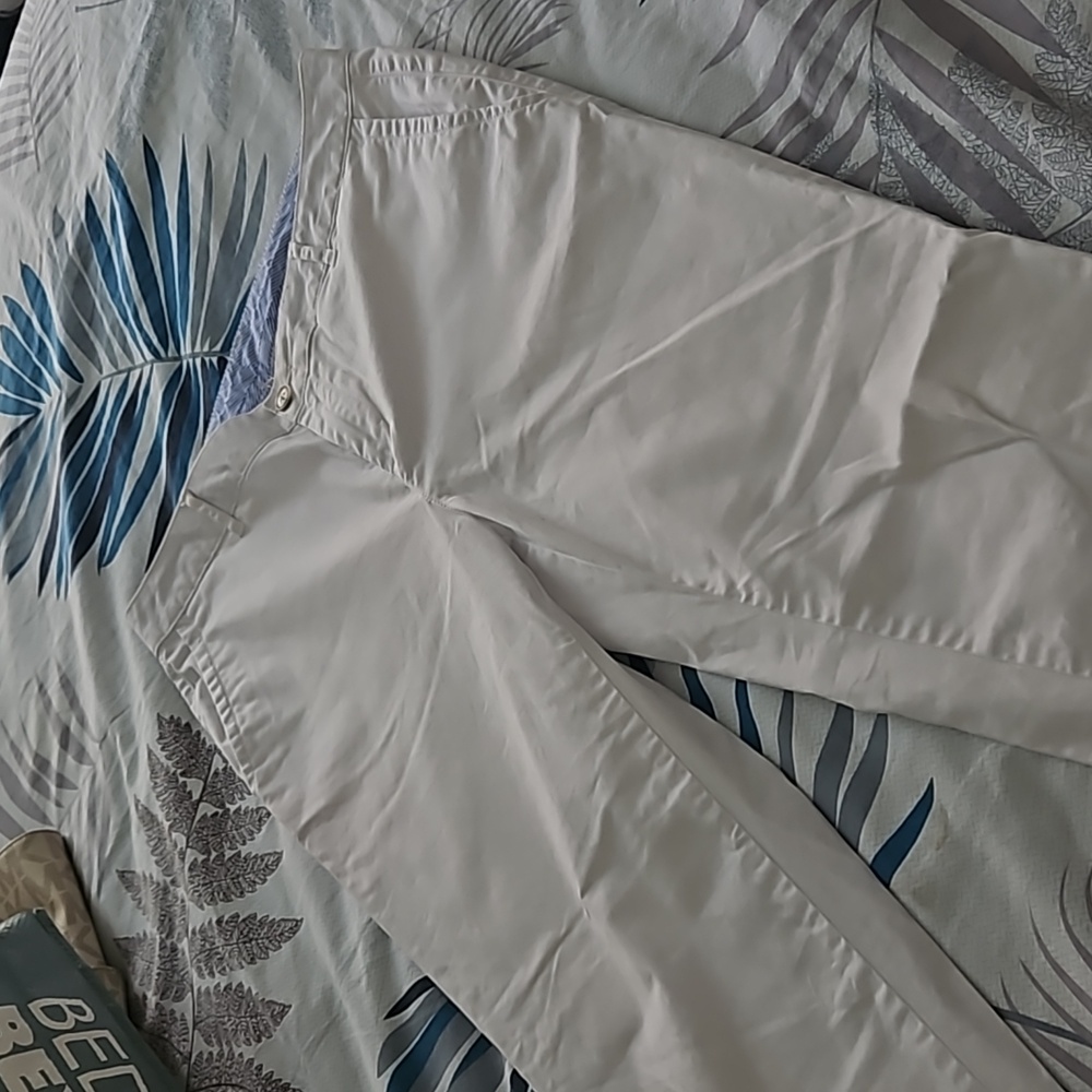 L.L Bean Favorite Fit- Petite Capris